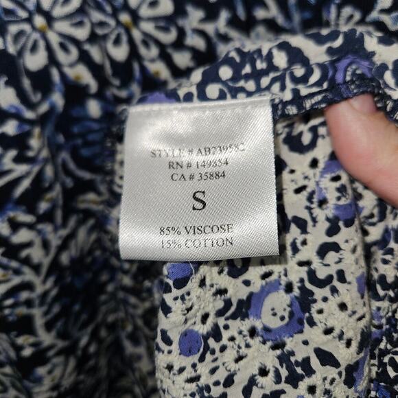 Sadie & Sage Tiered Eyelet Midi Dress Floral Sleeveless Tie Straps Sz Small Boho - Picture 8 of 11